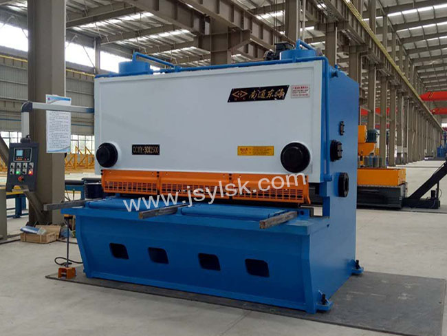 QC11Y-30*2500剪板机